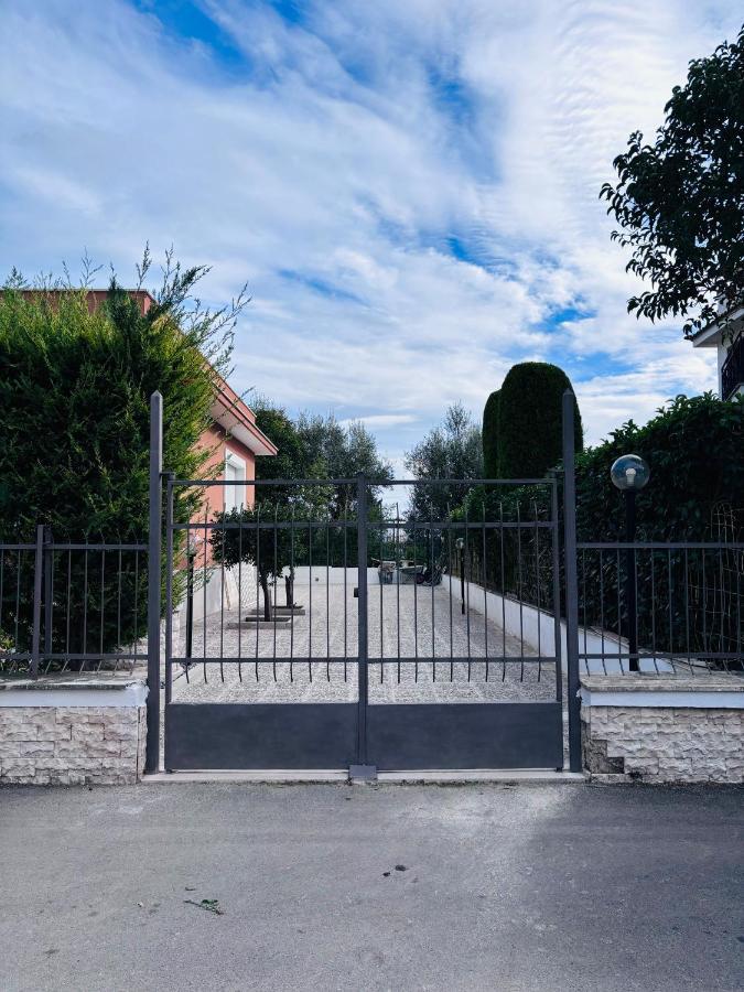 Villa Raffaele Trani Exterior foto